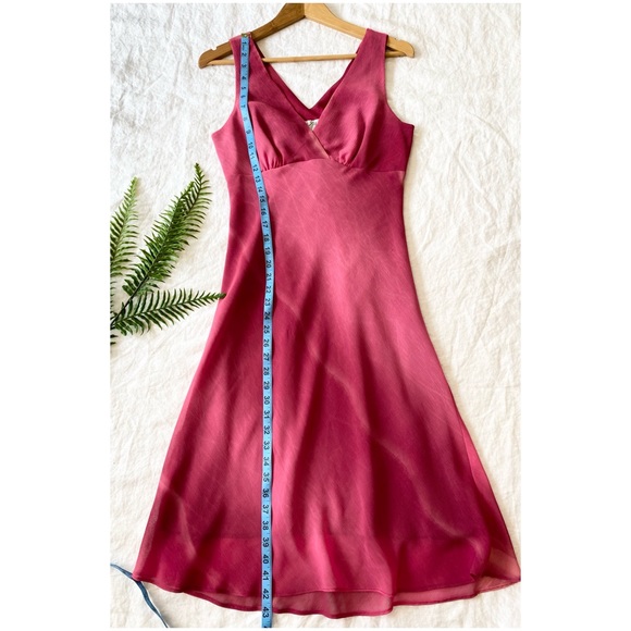 COPY - Lori Ann Montreal Vintage Dress - Picture 5 of 12